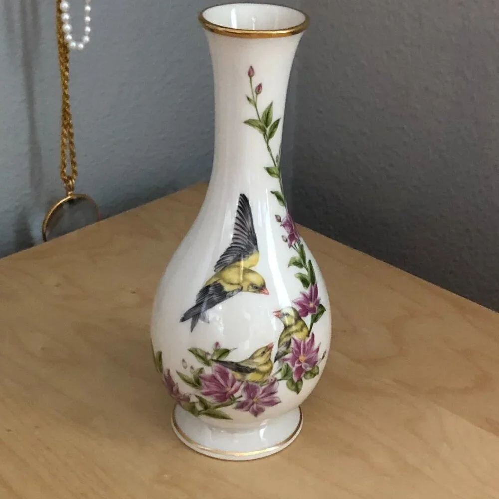Lenox Mother’s Day Bud Vase 1985 Yellow Birds Pink Lilies Limited Edition 8